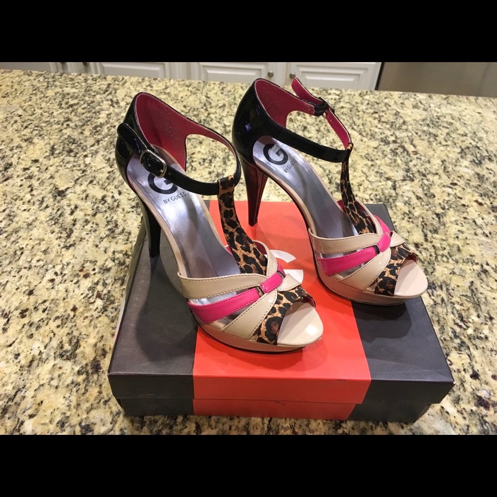 G by Guess multicolor heels 9